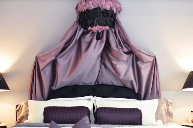 16 DIY Bed Canopies For Better Sleep