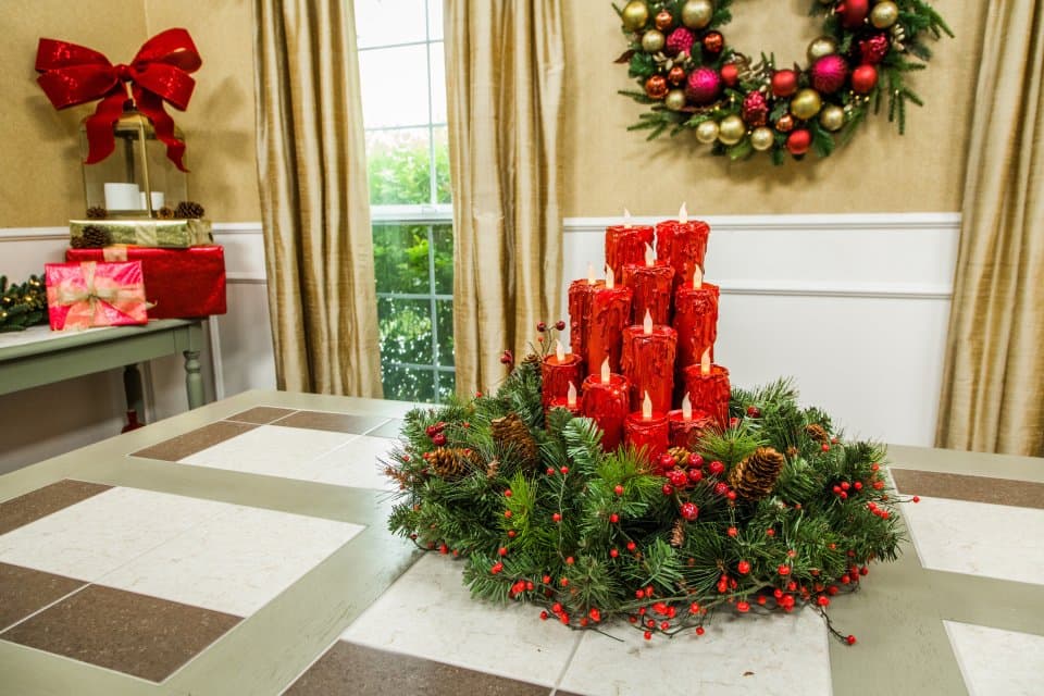 15 Magical DIY Centerpieces For A Jolly Christmas