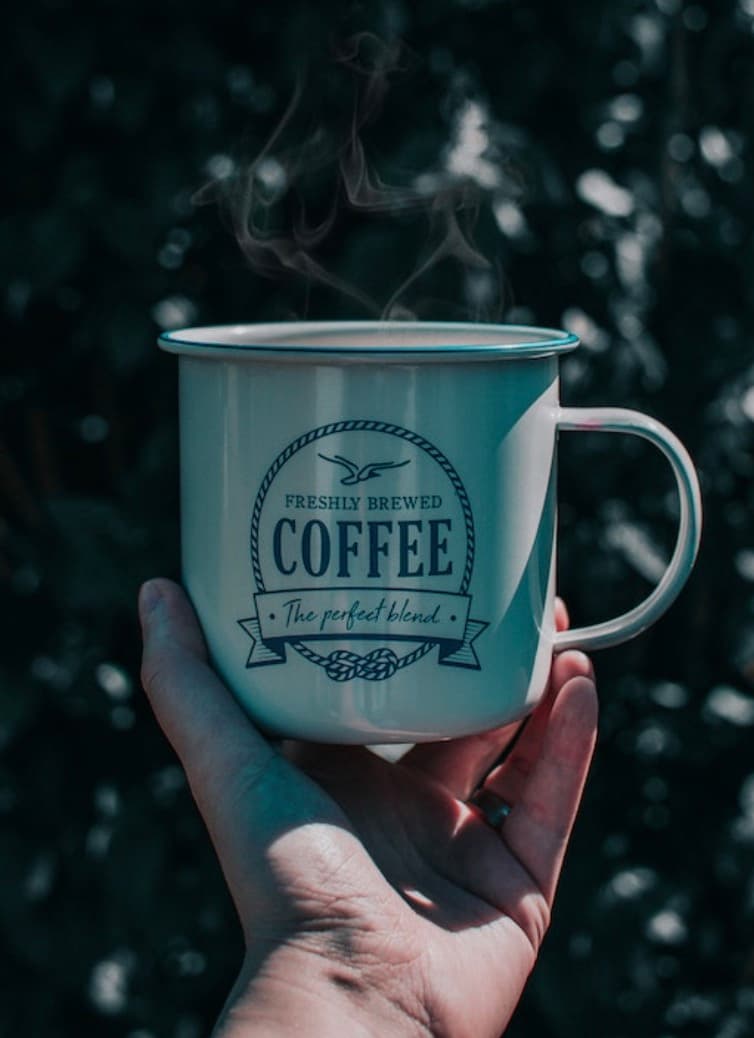 Crafting the Perfect Gift with a Personalized Mug