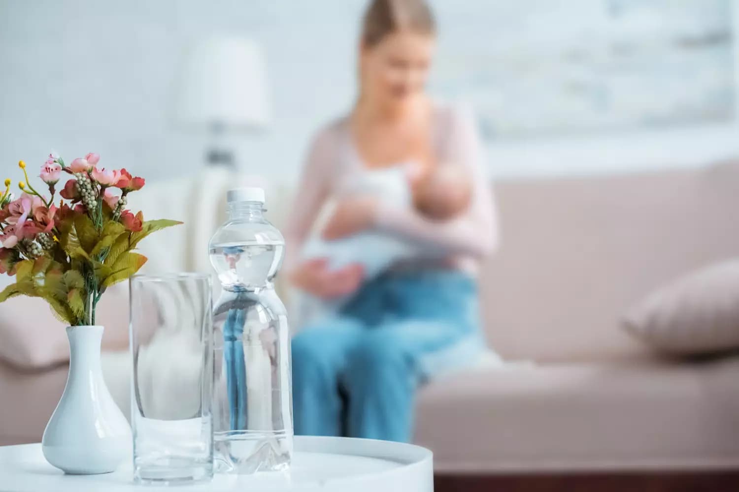 How Much Water Should I Drink While Breastfeeding? Is There Such A Thing As Too Much Water?