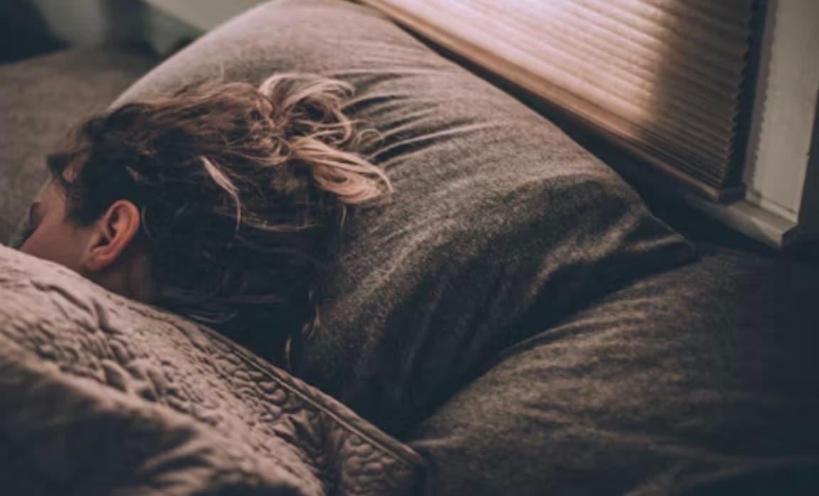 Top 6 Tips to Improve Your Sleeping Habits
