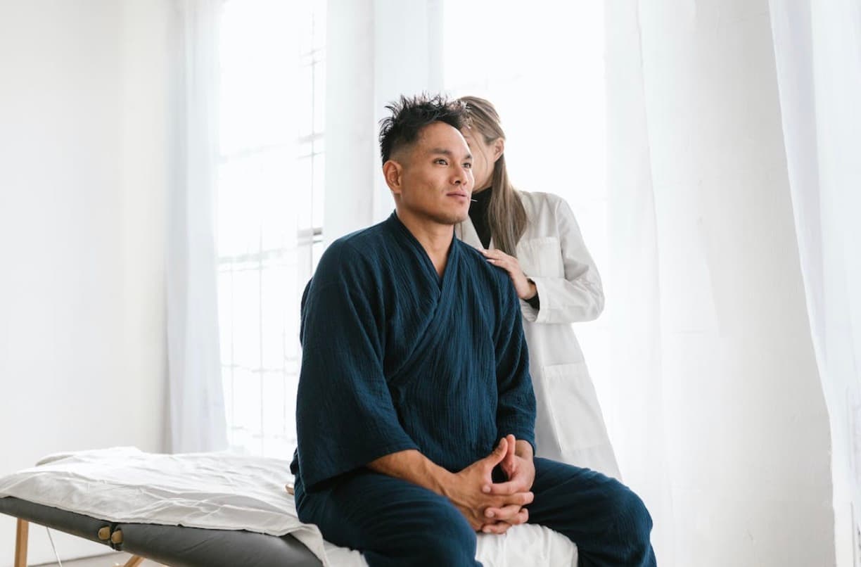 How Prioritizing Chiropractic Care Fosters Holistic Parental Health