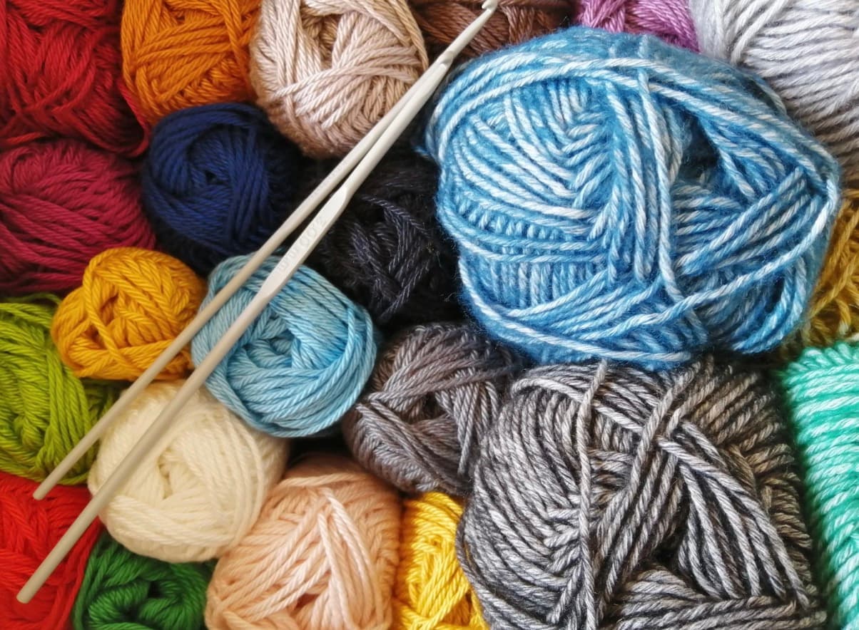 Cozy Creations: Unveiling the Wonders of Chunky Yarn
