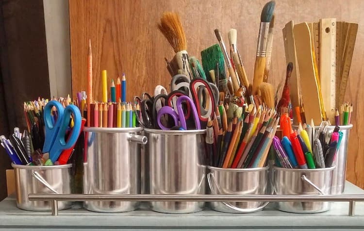 Fun and Creative Crafting Projects to Do with Your Kids