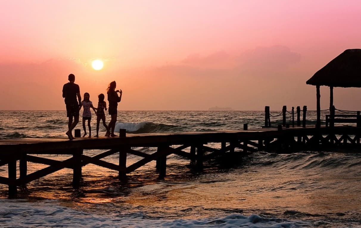 Planning A Vacation With Small Kids: 7 Key Steps To A Happy Holiday