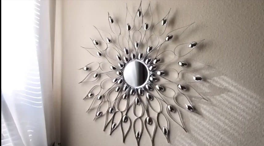 20 DIY Wall Decor To Battle Empty Walls
