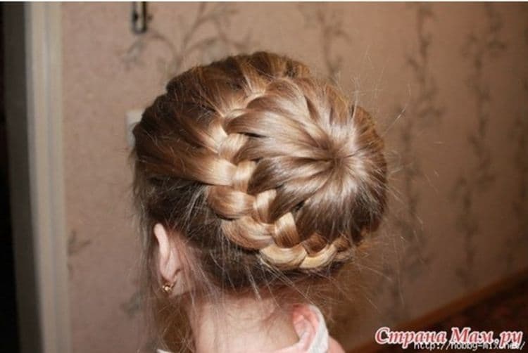 19 Cool Hairstyle Tutorials For Your Little Princesses