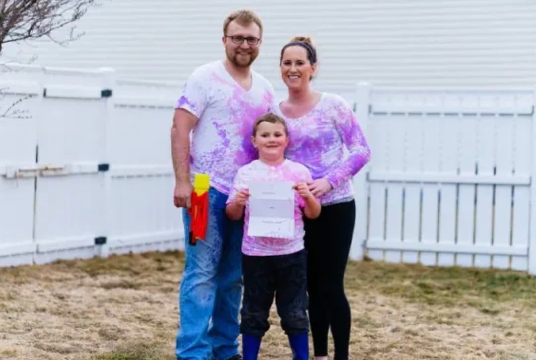 17 Creative Gender Reveal Ideas To Share By Mail Or Social Media