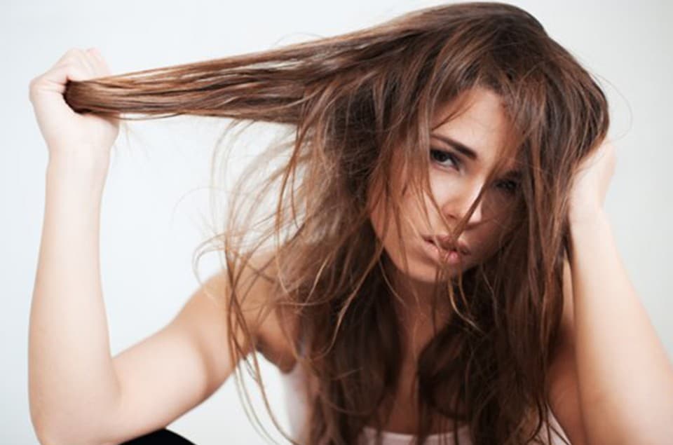 How To Get Toner Out Of Hair – Best Solutions for Blonde Hair Turning Grey