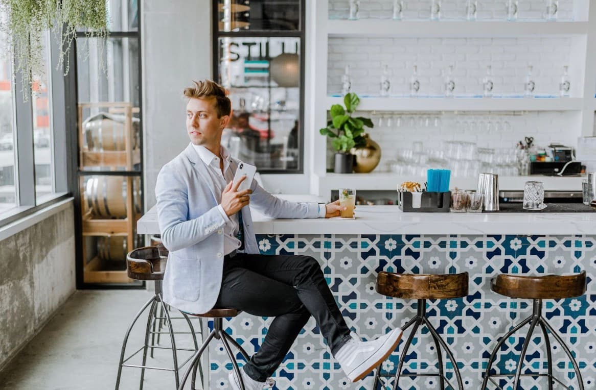 Get Rich Quick: 7 Tips for Early-Stage Project Investing