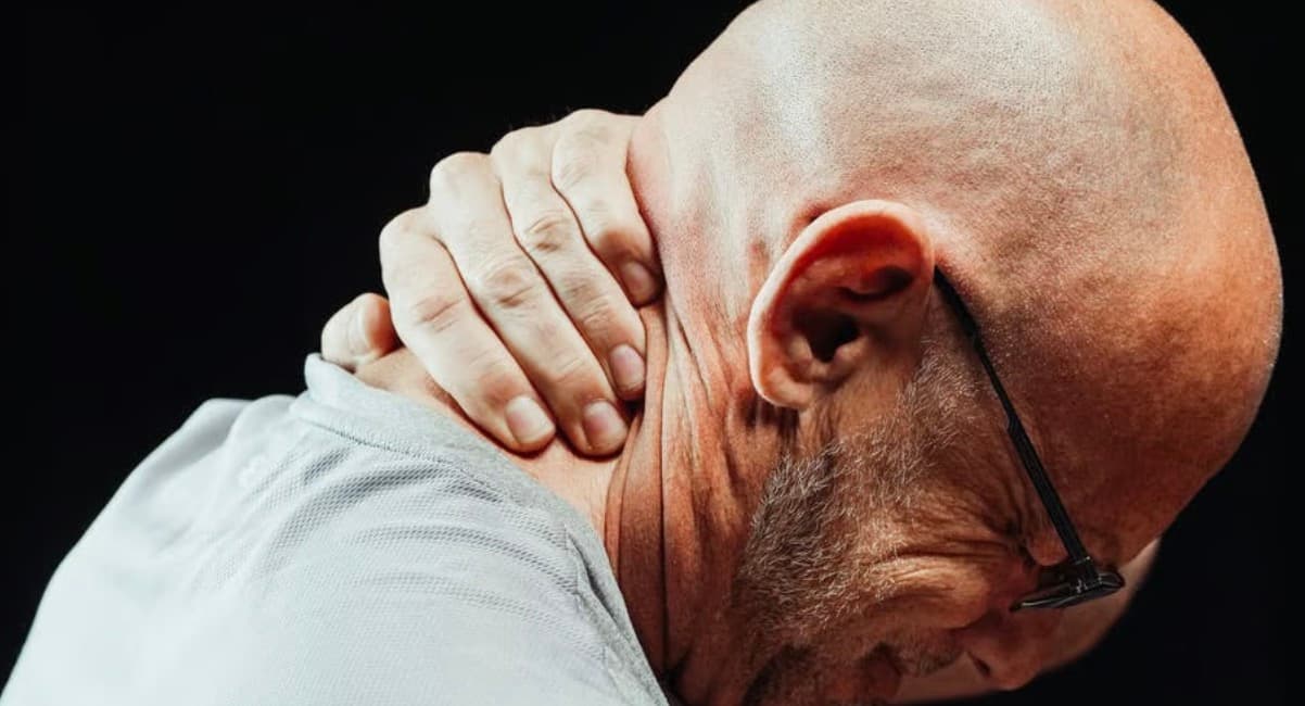 Neck Pain Relief: The Ultimate Guide to Finding the Right Help for Your Condition