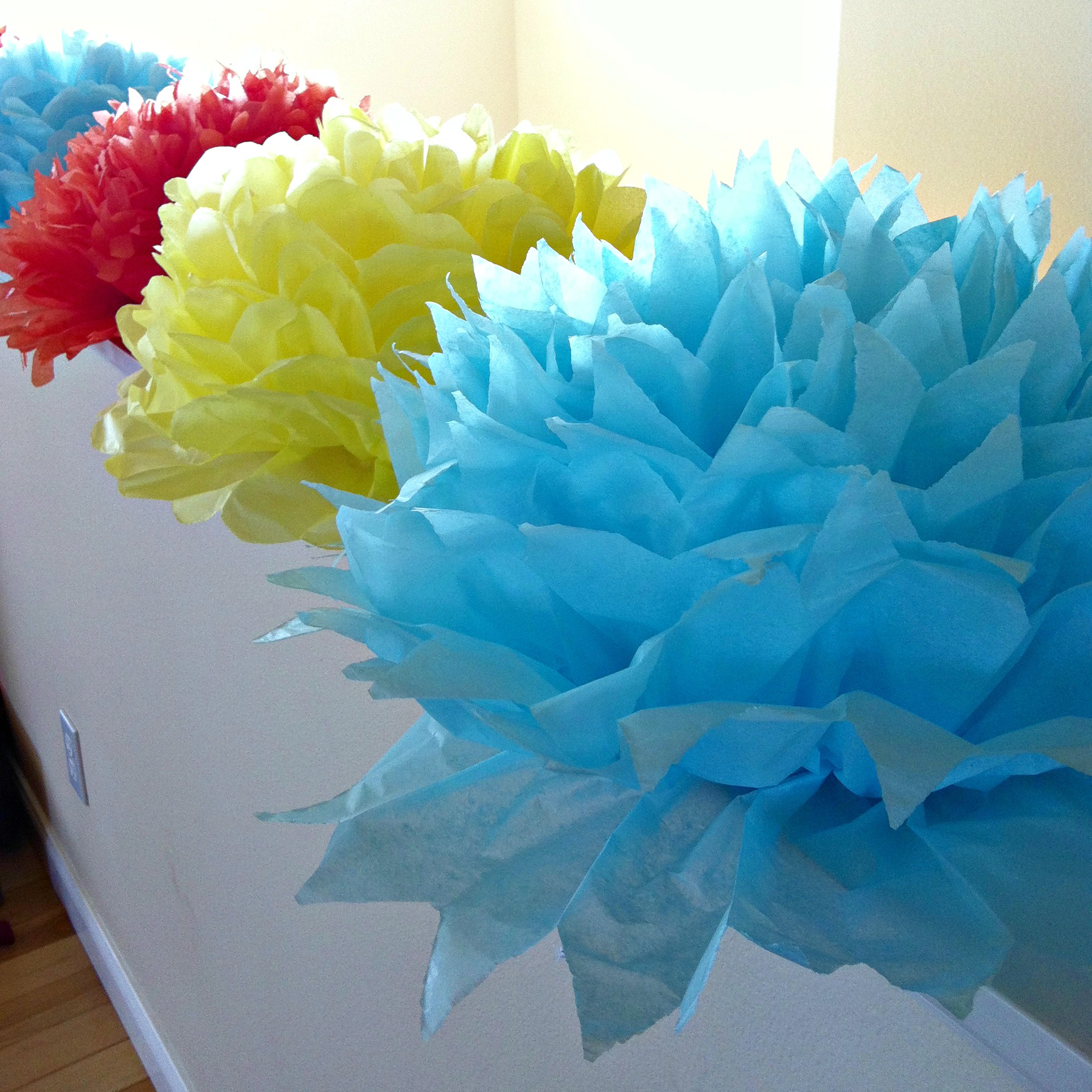 paper flowers diy giant tissue paper flowers tutorial hellocreativefamily