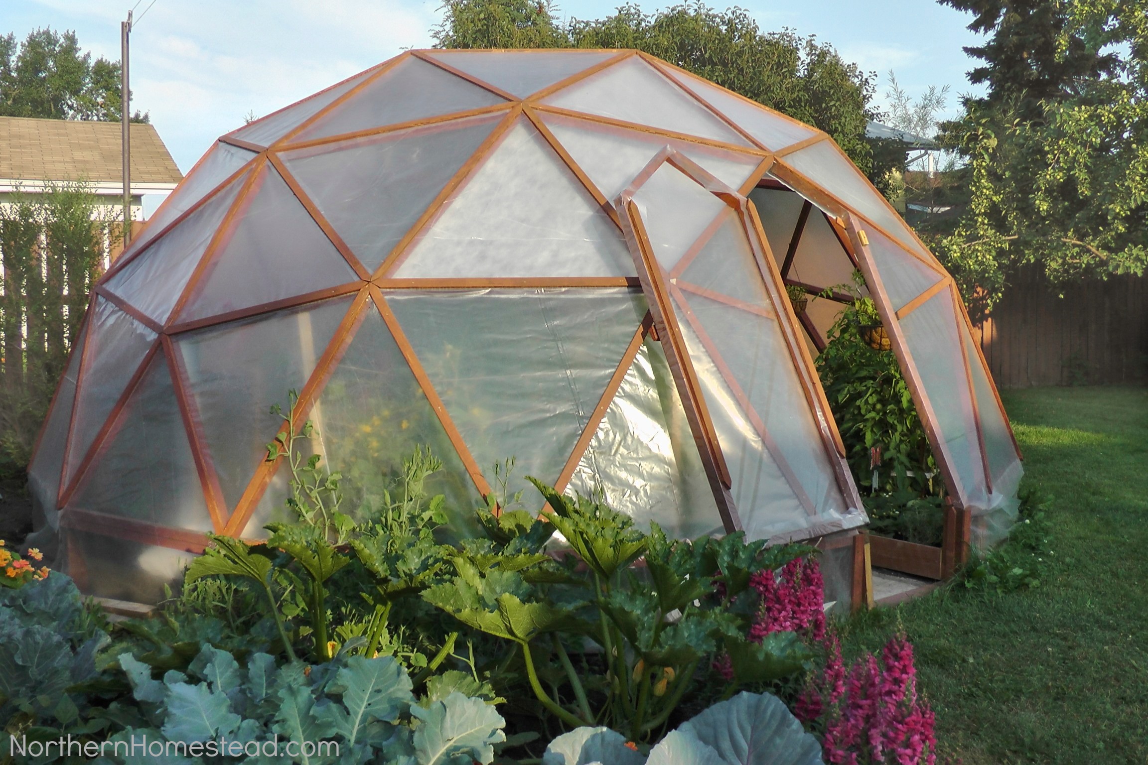 DIY Greenhouse northernhomestead
