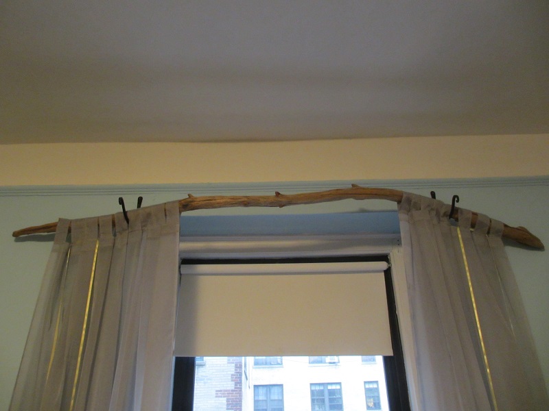 DIY curtain rods tree branch curtain rod somethingwewhippedup