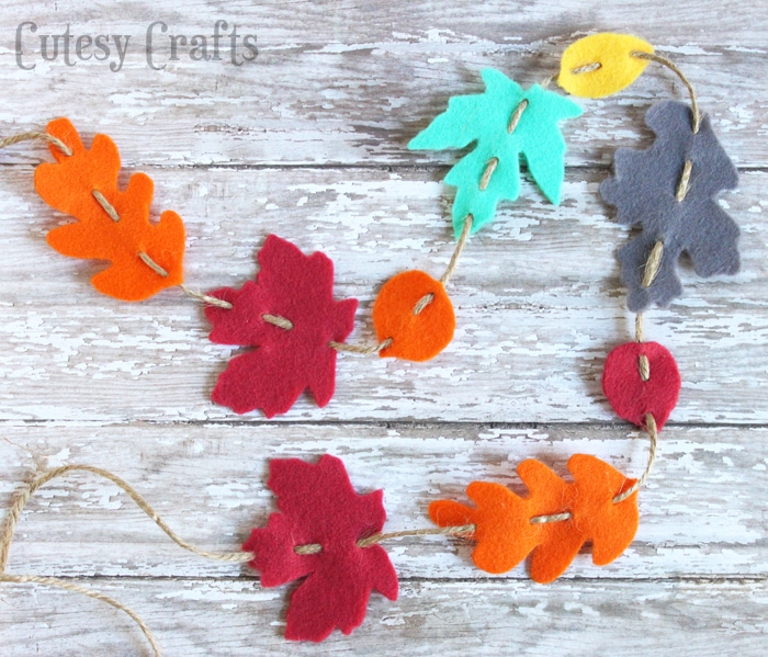 Fall Deco Leaf Garland