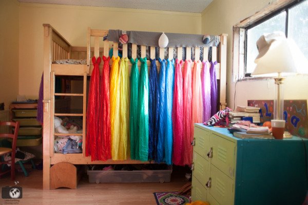 diy rainbow bed canopy 0629 600x400 1