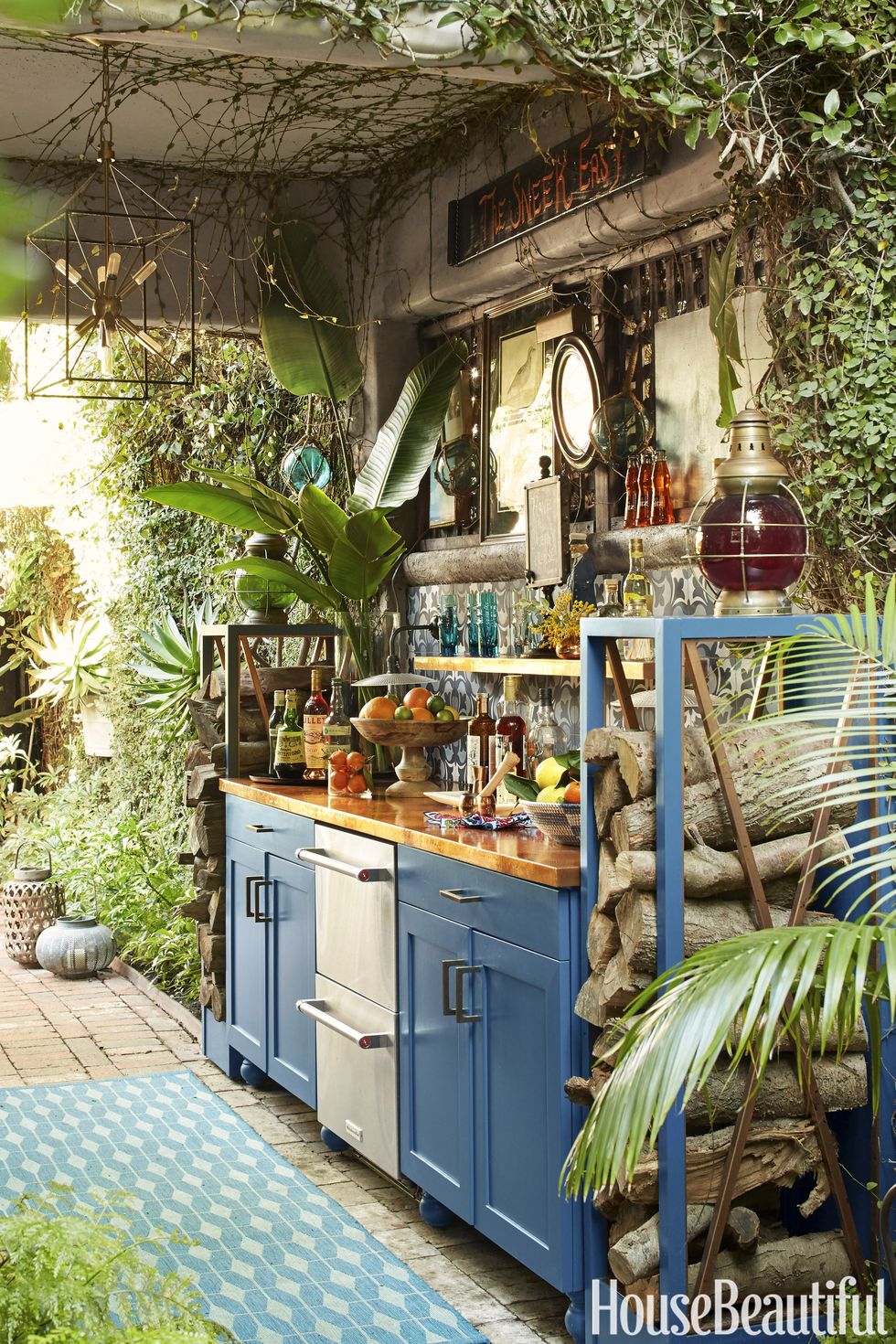 15 Cute Small Outdoor Kitchen Ideas to Make It Work