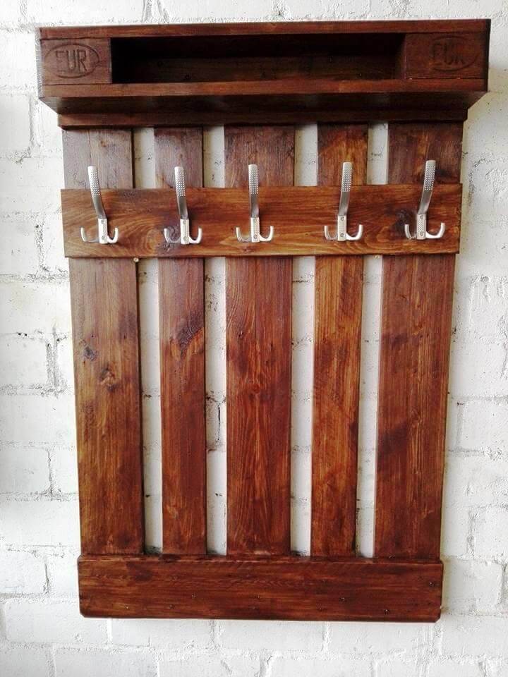 wall mounted pallet coat rack