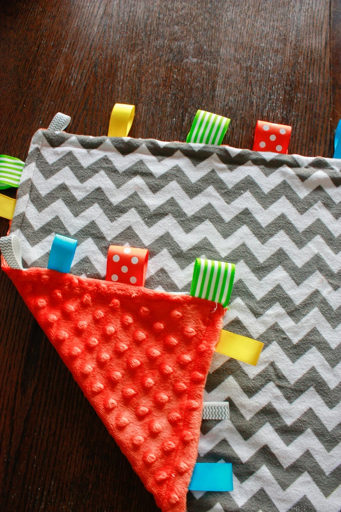 baby teething taggy blanket amber oliver.