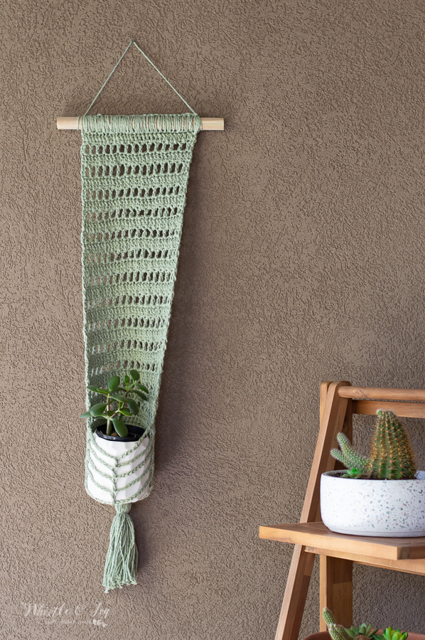 crochet crafts crochet wall hanging planter crochet pattern whistleandivy