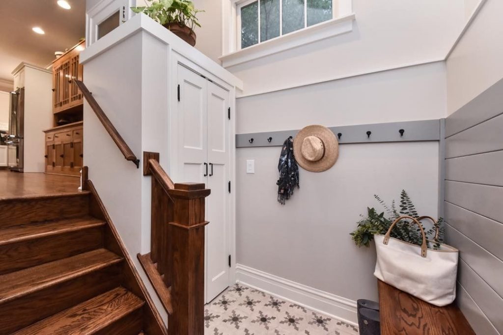 20 Marvelous Mudroom Ideas To Inspire Entryway Makeover