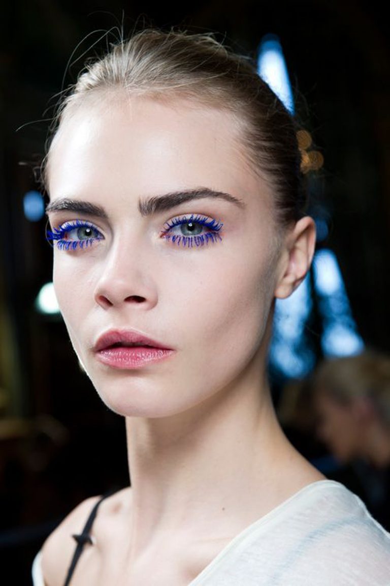 80s Fun Is Back! 15 Colored Mascara Ideas
