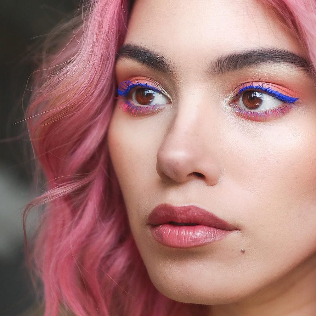 80s Fun Is Back! 15 Colored Mascara Ideas