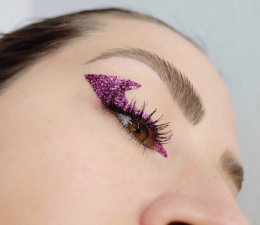 glitter eyeliner CGSsLAbBvM2