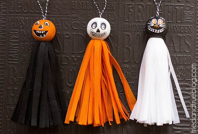 halloween jewelry tassle pendant triedandtrueblog