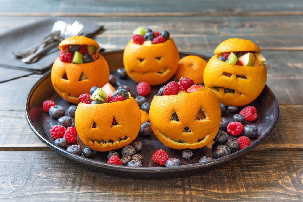 halloween treats 8 healthy halloween treats for kids blog.hellofresh