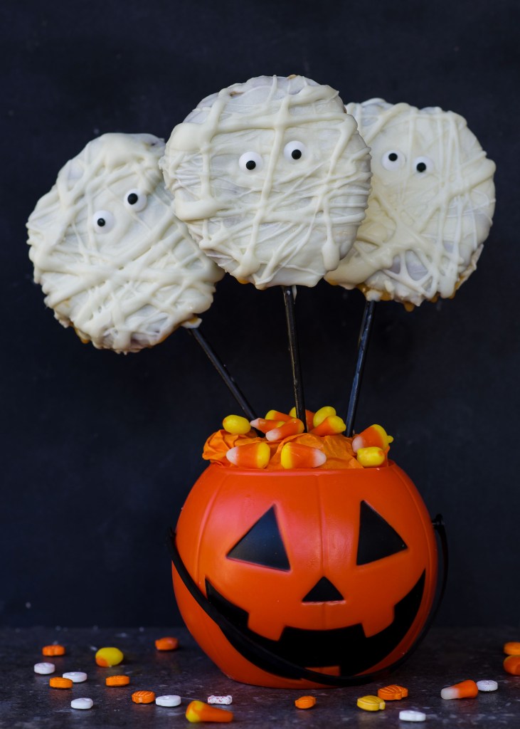 halloween treats chocolate caramel apple mummies southernparm