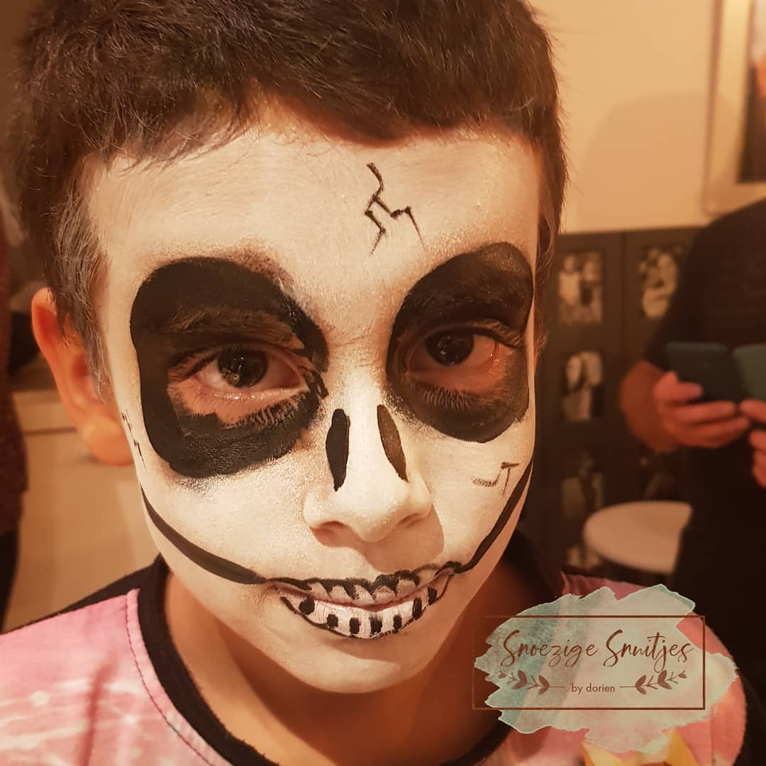 cat halloween face painting ideas