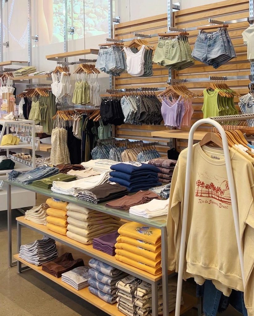 Stores Like Zumiez Best Ways To Express Your Character