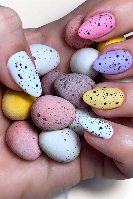 Spreckled Mini Eggs Nail Design