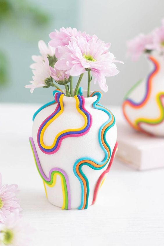 Clay Vase With 3D Rainbow Pattern