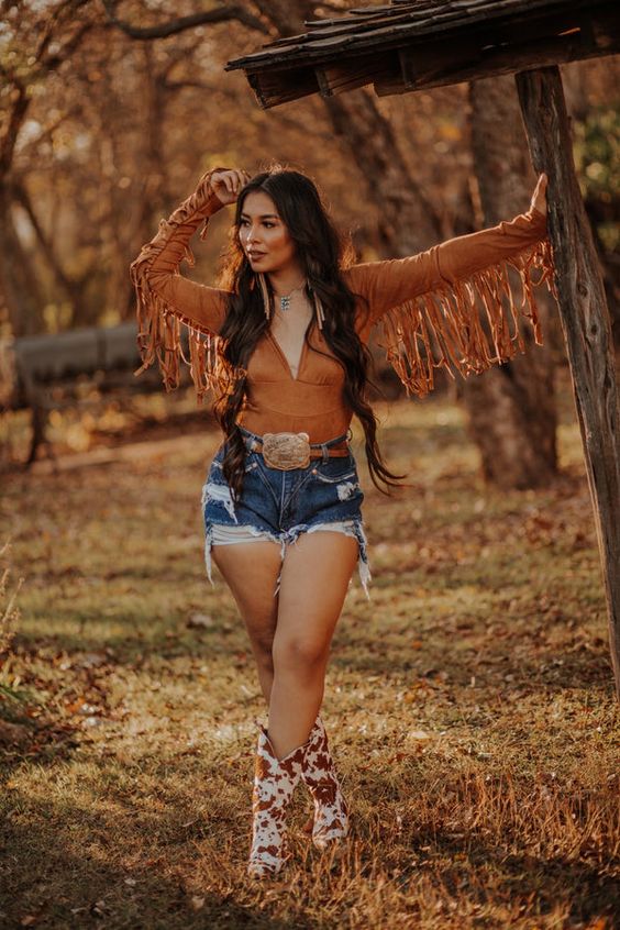 Fringe Sleeve Blouse, Ripped Denim Shorts And Cow Pattern Boots