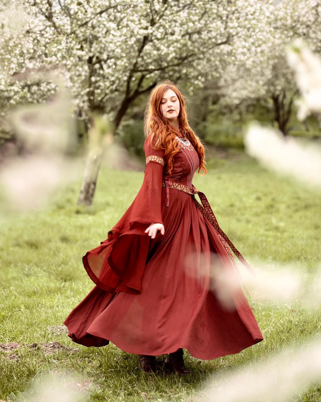 Rusty Red Wied Sleeved Noble Dress With Flower Embrpodered Belt