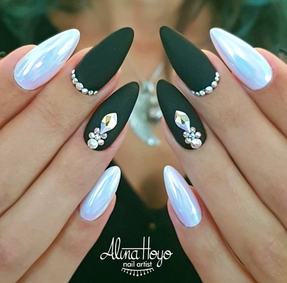 Black And White Short Stilletto Nails With Diamond Rhinestones