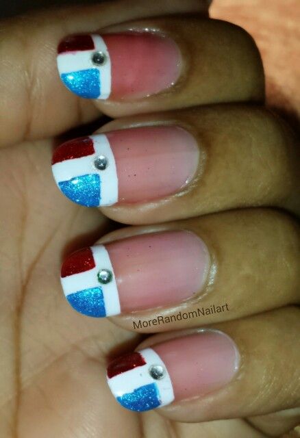 Dominican Flag Frenchtip Nailart on Oval Nails