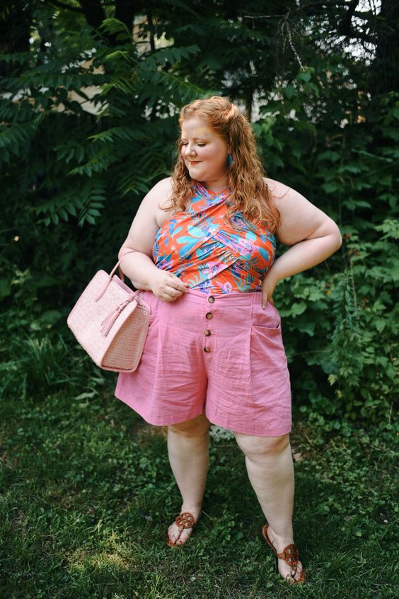 Floral Haltertop And Pink Linen Shorts