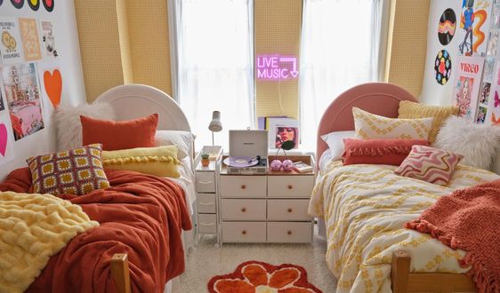 Orange Bed Covers And Headboards With Soft Coral Pink Pilows And Details