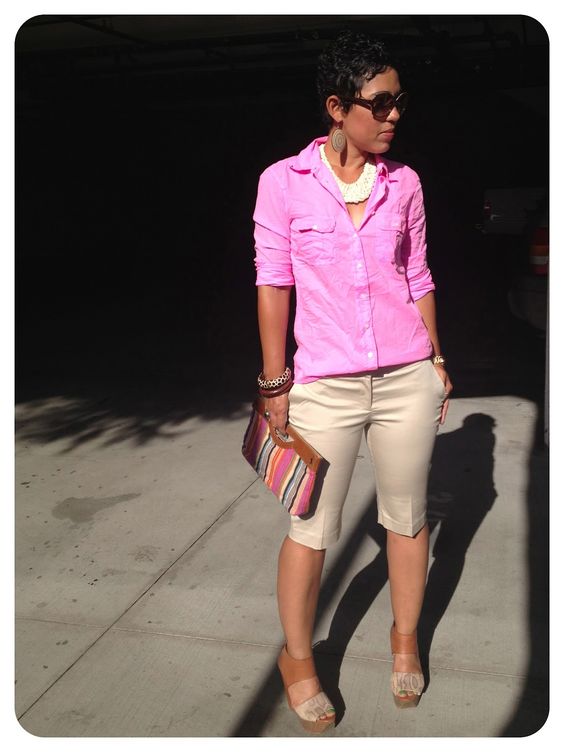 Pink Botton Down Shirt With Baighe Knee Lenght Pants
