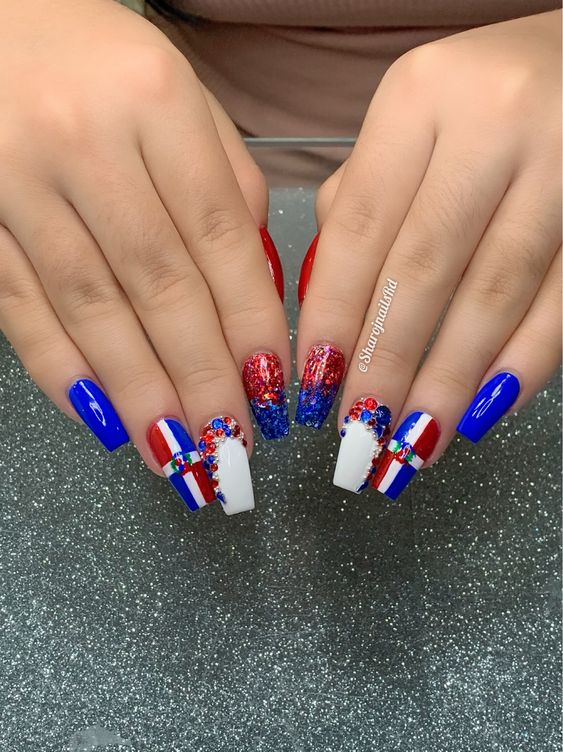 Red, White And Blue Domninican Flag Nails Wthiy Glitter And Rhinesstones