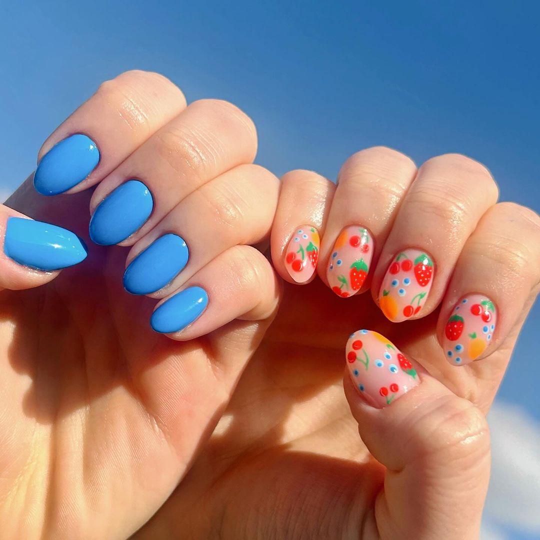 Sea Blue Short Oval Nails And Nude Fruity Nails