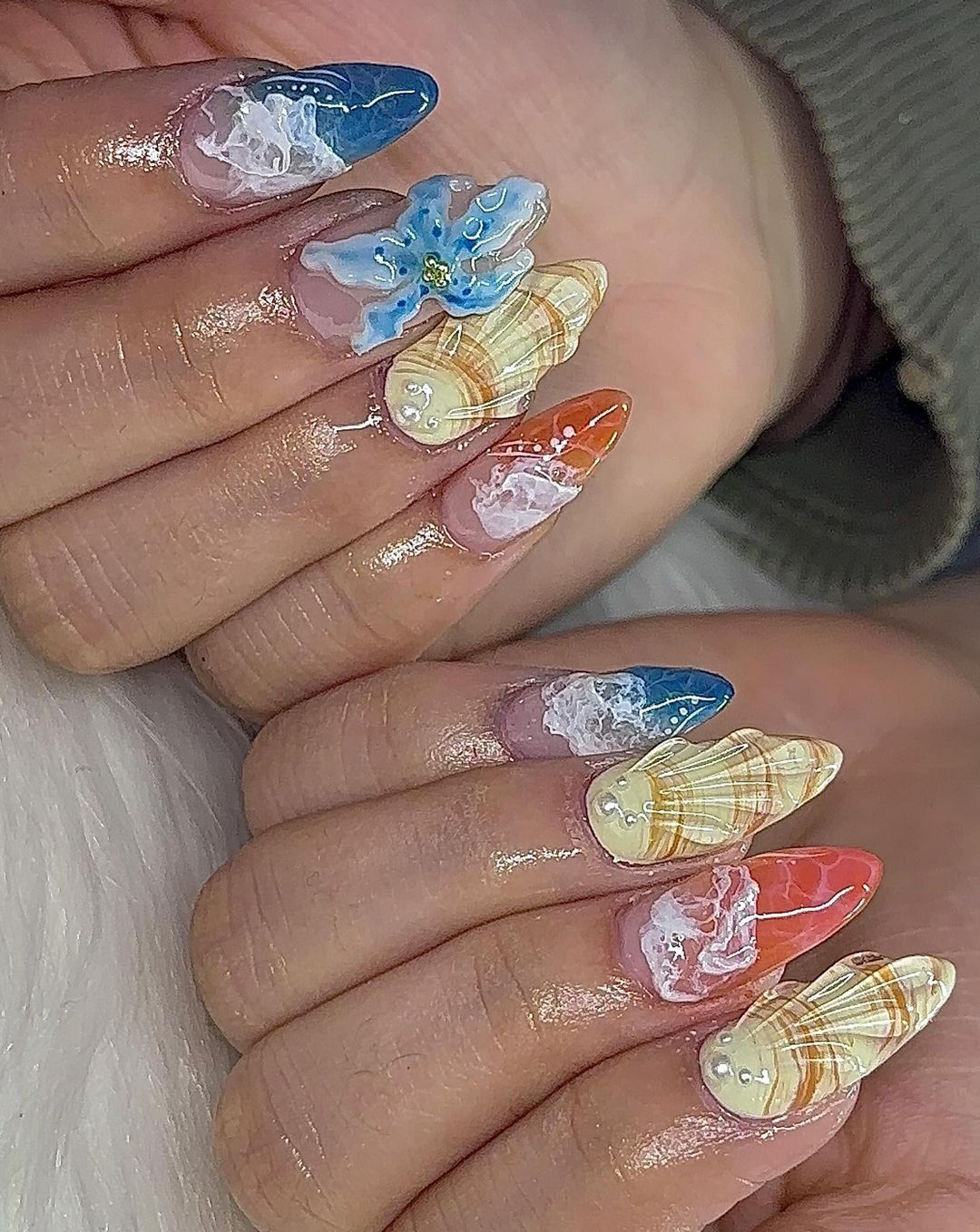 3D Almond Seashells And Flowers