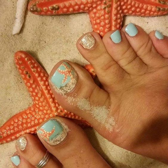 Blue Toes With Red Starfish Design