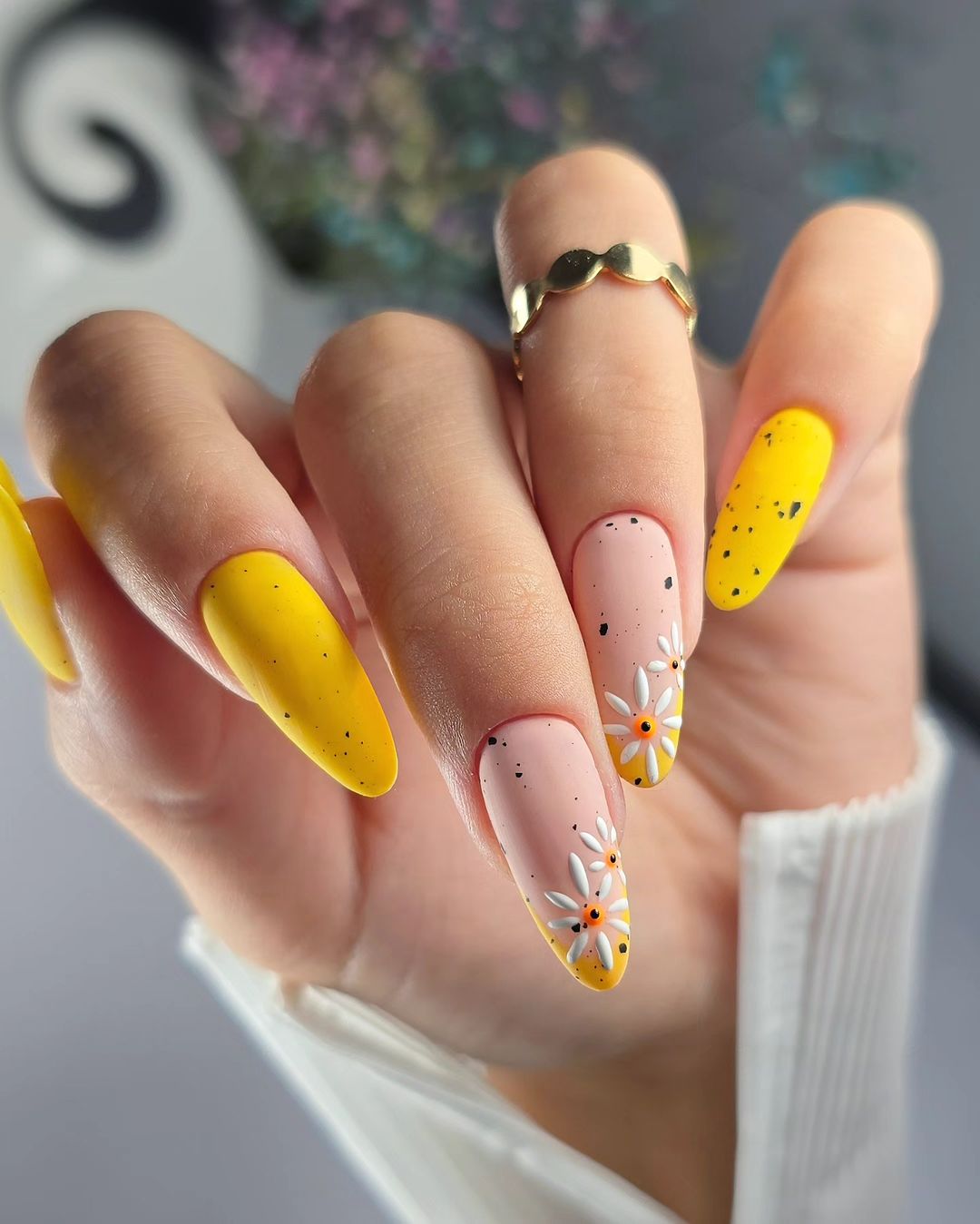 Long Oval Yellow And Nude Nails With Daisy French Mani