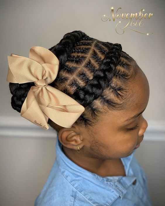 Micro Cornros With Chunky Halo French Braid