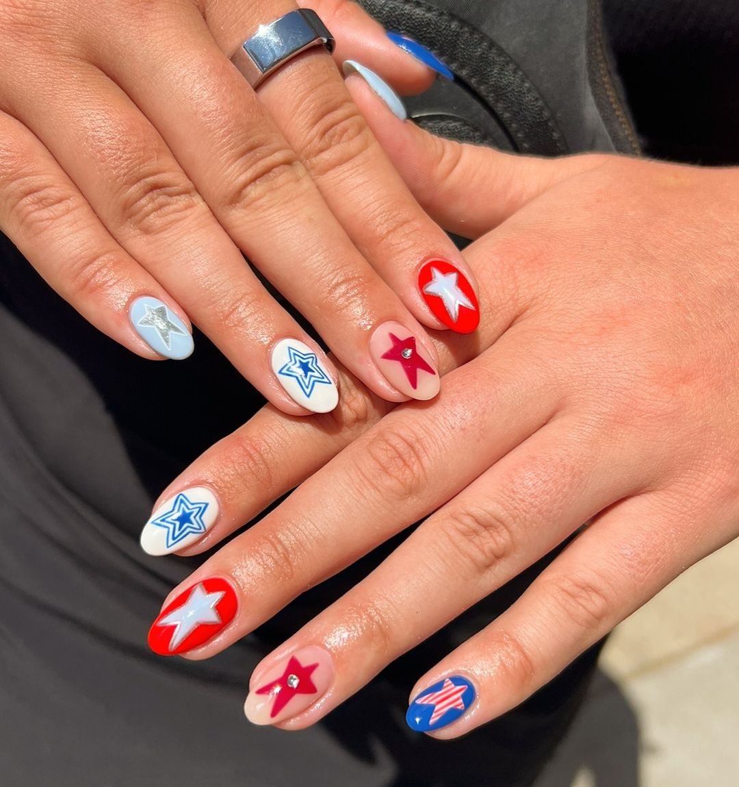 Oval Nails With Different Coloured Stars