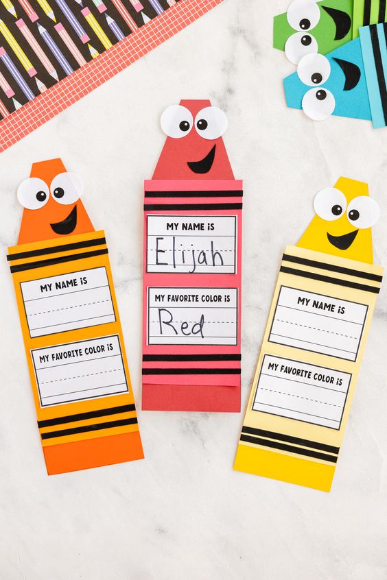 Paper Crayon Name Tag